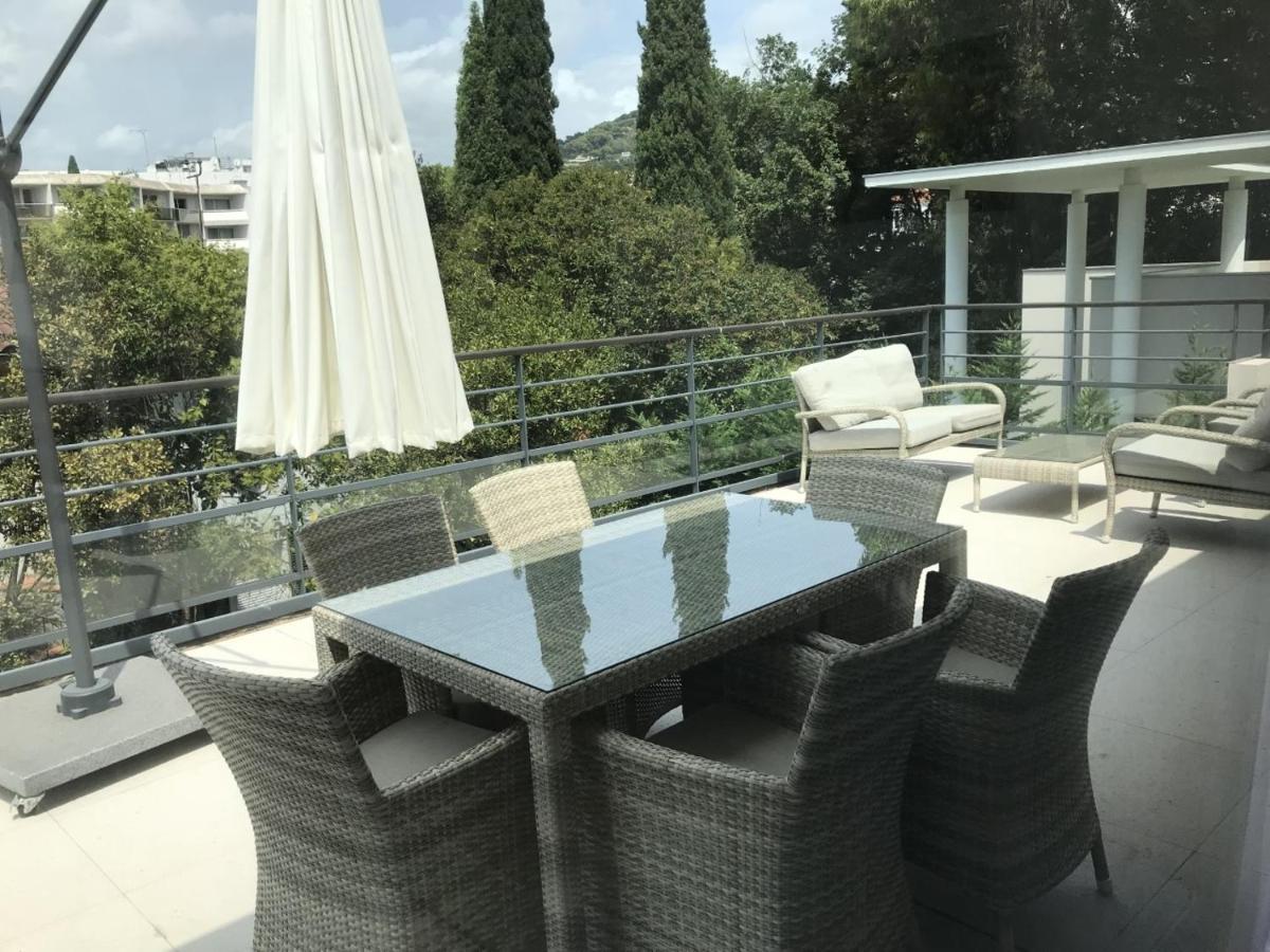 Appartement Montfleury, 2 Terrasses, 2 Chambres , 2 Sdb , Pkg Prive Piscine, 15 Min Walk To Croisette Beach And Palais Des Festivals Cannes Bagian luar foto