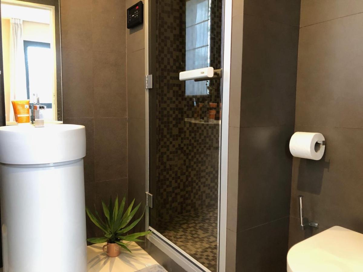 Appartement Montfleury, 2 Terrasses, 2 Chambres , 2 Sdb , Pkg Prive Piscine, 15 Min Walk To Croisette Beach And Palais Des Festivals Cannes Bagian luar foto