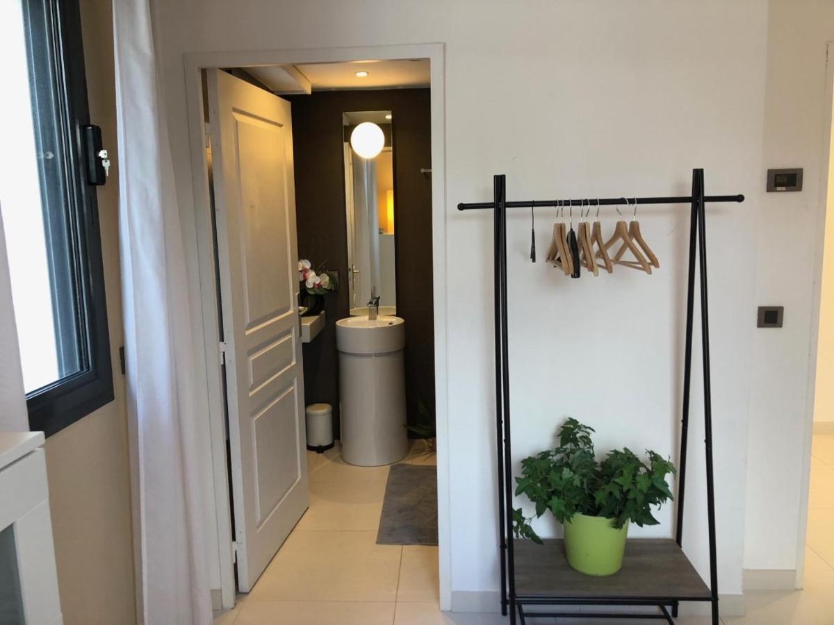 Appartement Montfleury, 2 Terrasses, 2 Chambres , 2 Sdb , Pkg Prive Piscine, 15 Min Walk To Croisette Beach And Palais Des Festivals Cannes Bagian luar foto